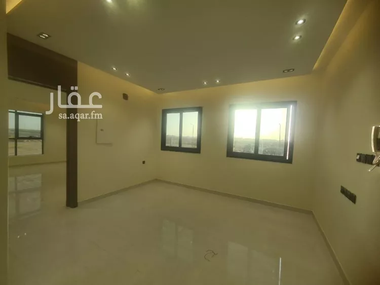 فيلا للبيع في شارع إسماعيل القيسي, حي عكاظ, مدينة الرياض, منطقة الرياض صورة 5