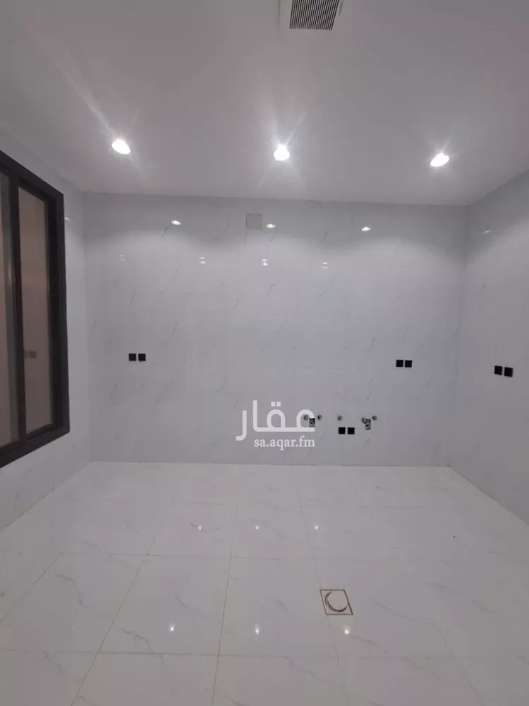 فيلا للبيع في شارع الورد, حي ظهرة لبن, مدينة الرياض, منطقة الرياض صورة 4