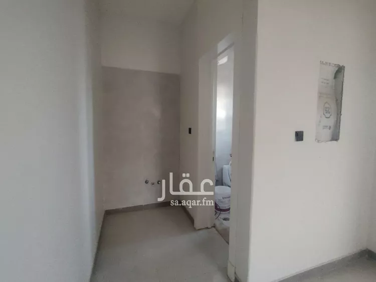 دور للبيع في شارع ابن نعيم, حي طيبة, مدينة الرياض, منطقة الرياض صورة 4