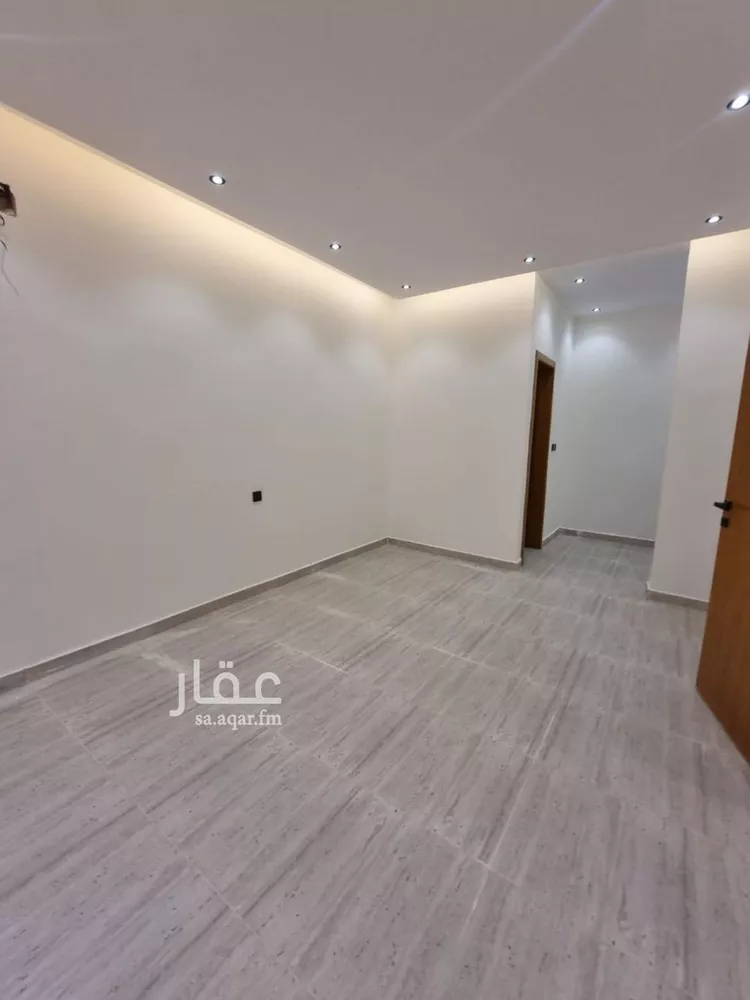 فيلا للبيع في شارع بعلبك, حي عكاظ, مدينة الرياض, منطقة الرياض صورة 5