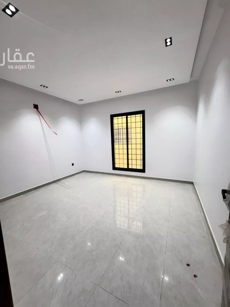 دور للبيع في شارع عثمان بن صدقة, حي طويق, مدينة الرياض, منطقة الرياض صورة 2