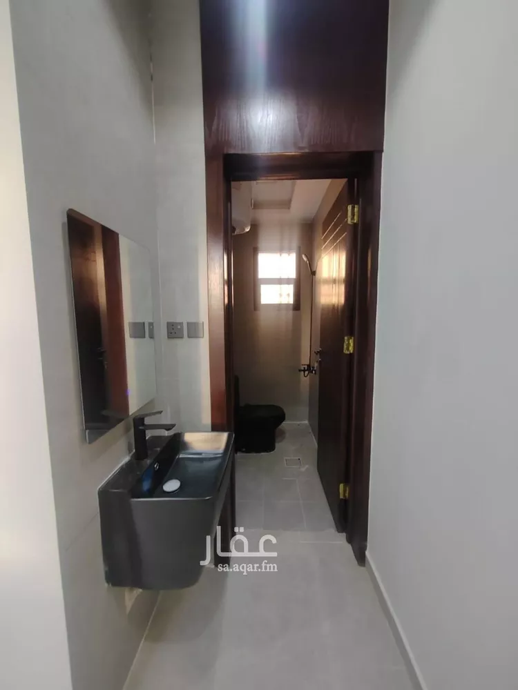 فيلا للبيع في شارع عباس بن فرناس, حي العريجاء الأوسط, مدينة الرياض, منطقة الرياض صورة 2