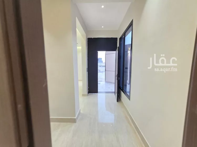 فيلا للبيع في شارع العزيزيه, حي طيبة, مدينة الرياض, منطقة الرياض صورة 3