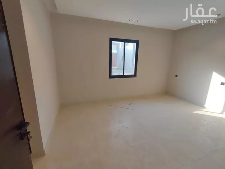 دور للبيع في شارع ابن نعيم, حي طيبة, مدينة الرياض, منطقة الرياض 11
