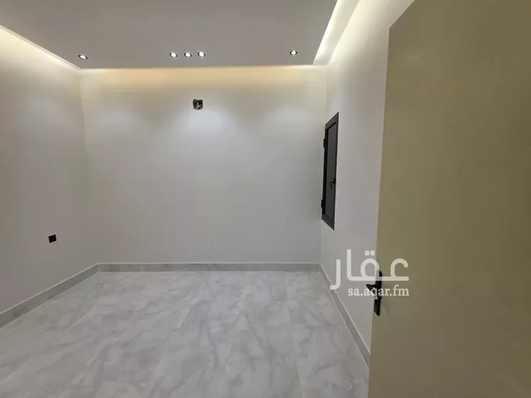 فيلا للبيع في شارع العزيزيه, حي طيبة, مدينة الرياض, منطقة الرياض 8