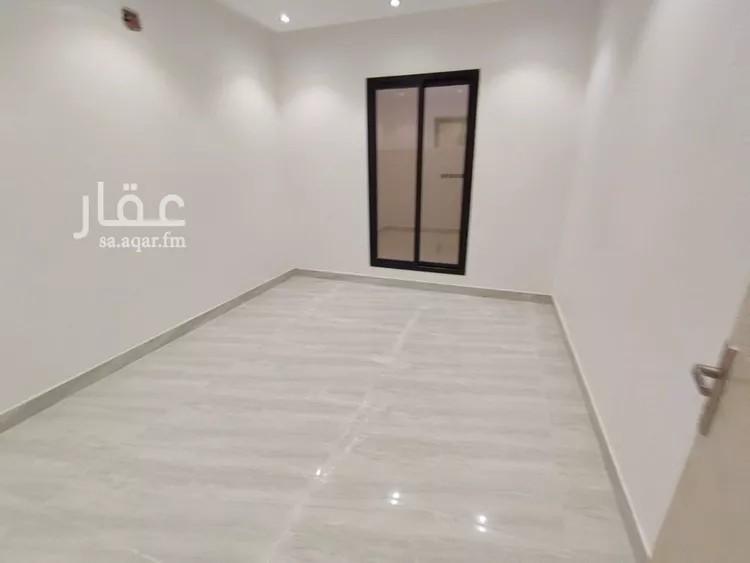 فيلا للبيع في شارع ابن نعيم, حي طيبة, مدينة الرياض, منطقة الرياض صورة 4