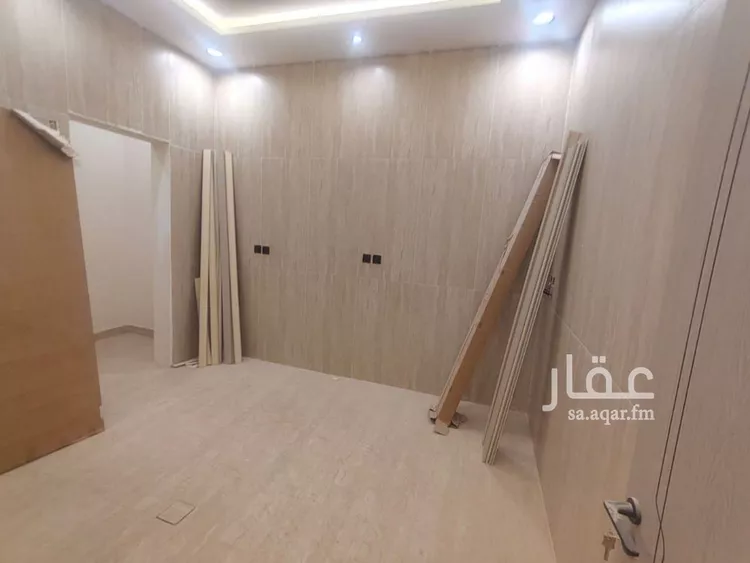 دور للبيع في شارع ابن نعيم, حي طيبة, مدينة الرياض, منطقة الرياض 9