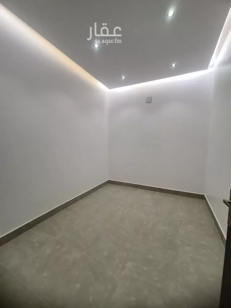 فيلا للبيع في شارع العزيزيه, حي طيبة, مدينة الرياض, منطقة الرياض صورة 4