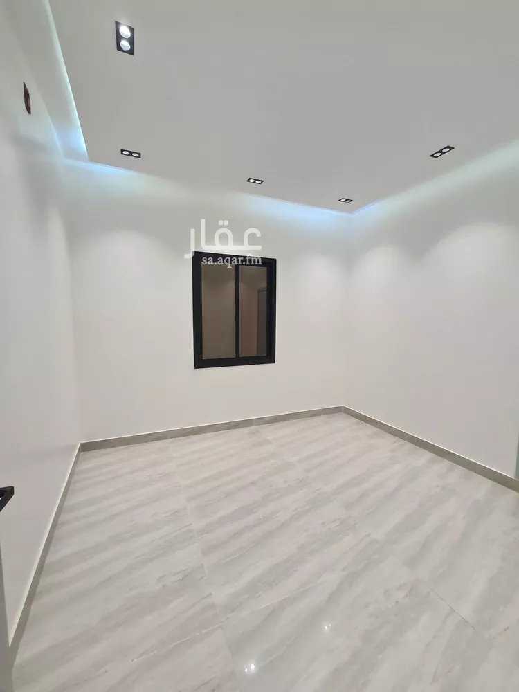 دور للبيع في شارع ابن نعيم, حي طيبة, مدينة الرياض, منطقة الرياض 7