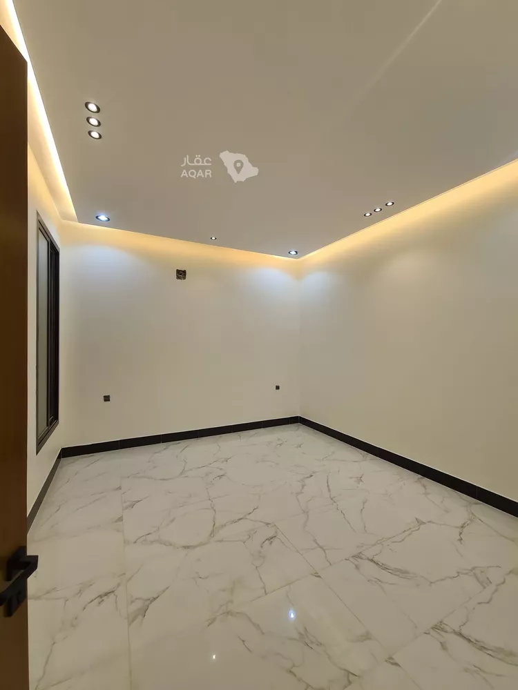 دور للبيع في شارع العزيزيه, حي طيبة, مدينة الرياض, منطقة الرياض 9
