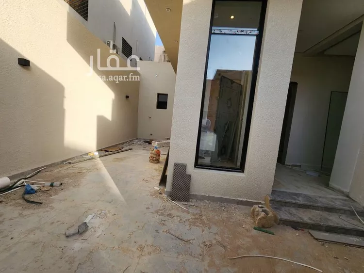 فيلا للبيع في شارع ابي الحسن الساعاتي, حي العريجاء الأوسط, مدينة الرياض, منطقة الرياض صورة 3
