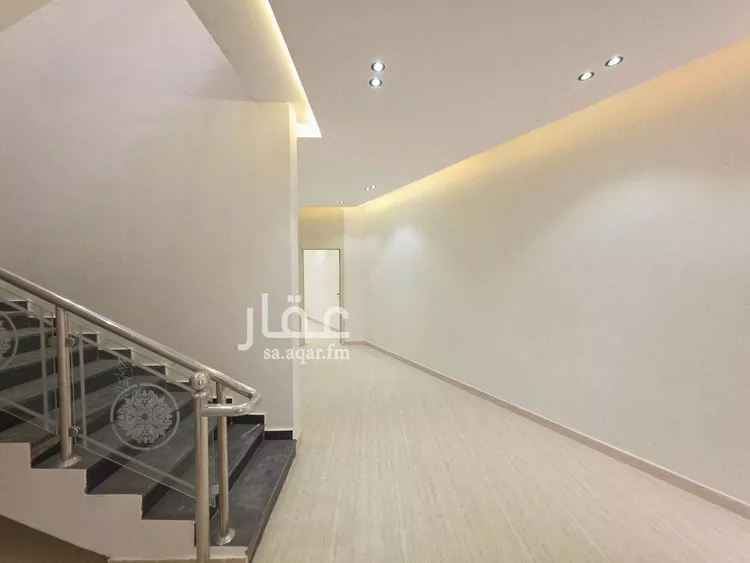 فيلا للبيع في شارع ريس, حي بدر, مدينة الرياض, منطقة الرياض صورة 5