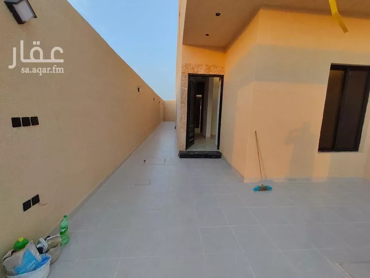 دور للبيع في شارع العزيزيه, حي طيبة, مدينة الرياض, منطقة الرياض صورة 3