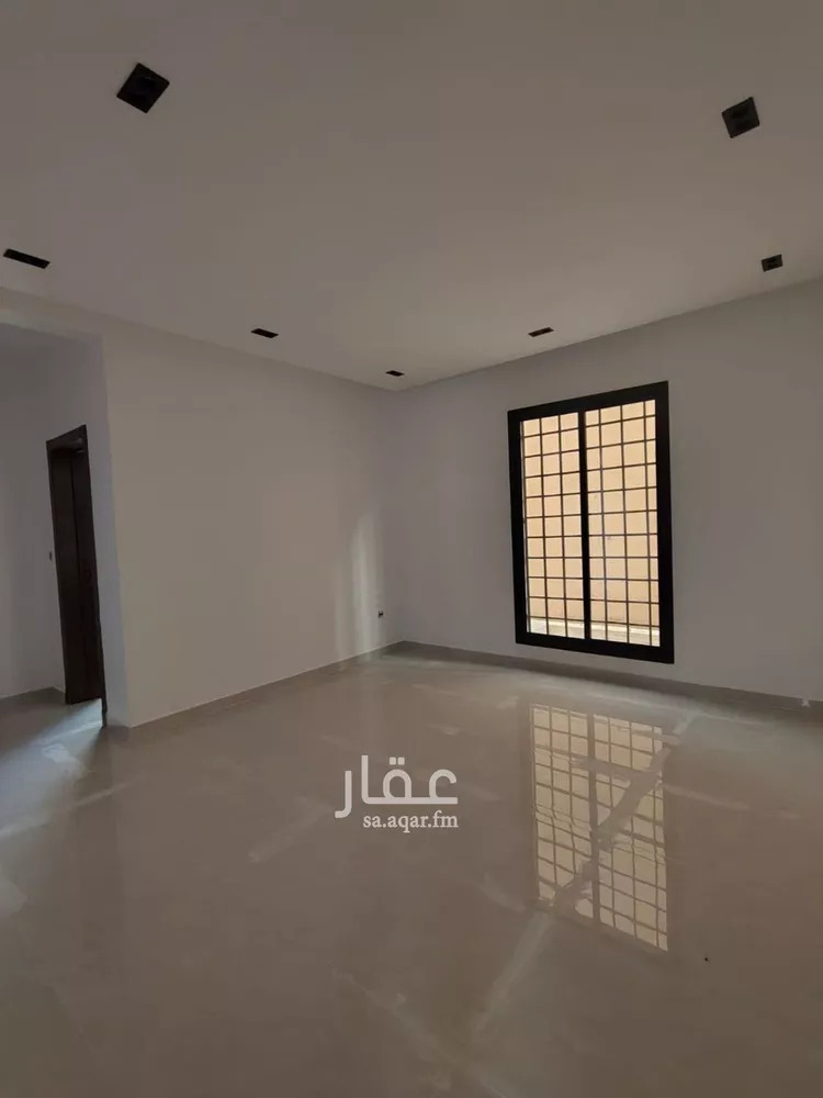 دور للبيع في شارع الذهبي, حي طويق, مدينة الرياض, منطقة الرياض صورة 4