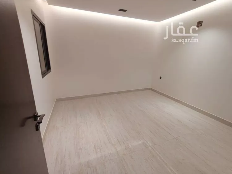 دور للبيع في شارع ريس, حي بدر, مدينة الرياض, منطقة الرياض صورة 3