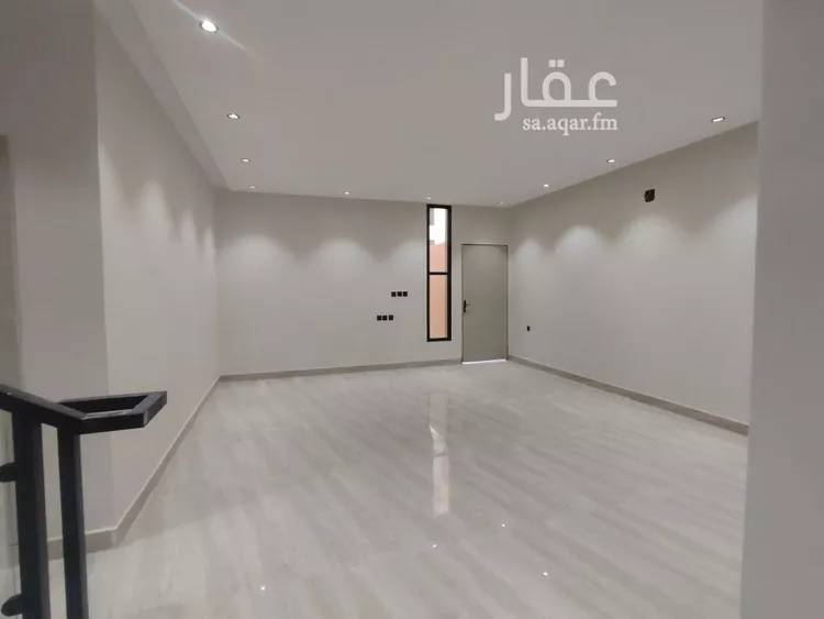 فيلا للبيع في شارع ابن نعيم, حي طيبة, مدينة الرياض, منطقة الرياض صورة 3
