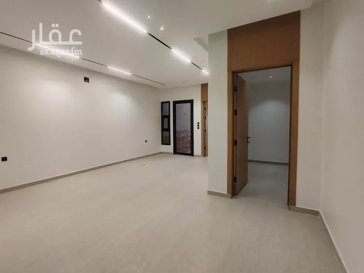 فيلا للبيع في شارع العزيزيه, حي طيبة, مدينة الرياض, منطقة الرياض صورة 2