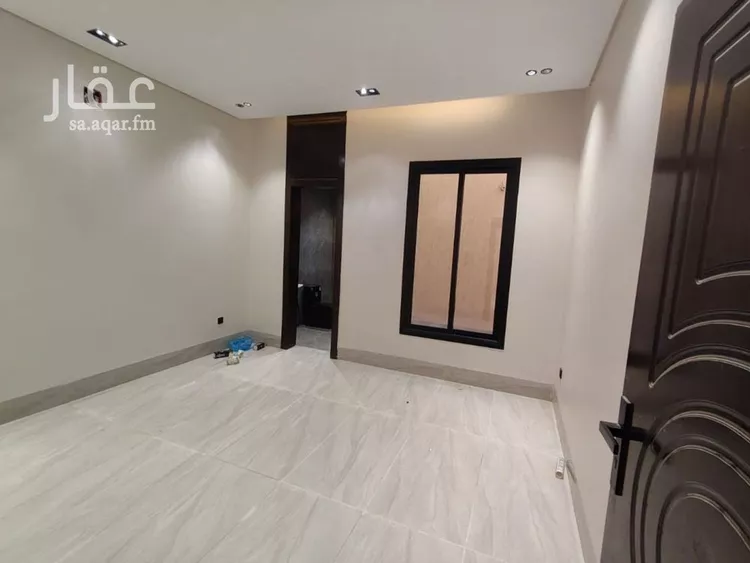 دور للبيع في شارع ريس, حي بدر, مدينة الرياض, منطقة الرياض 8