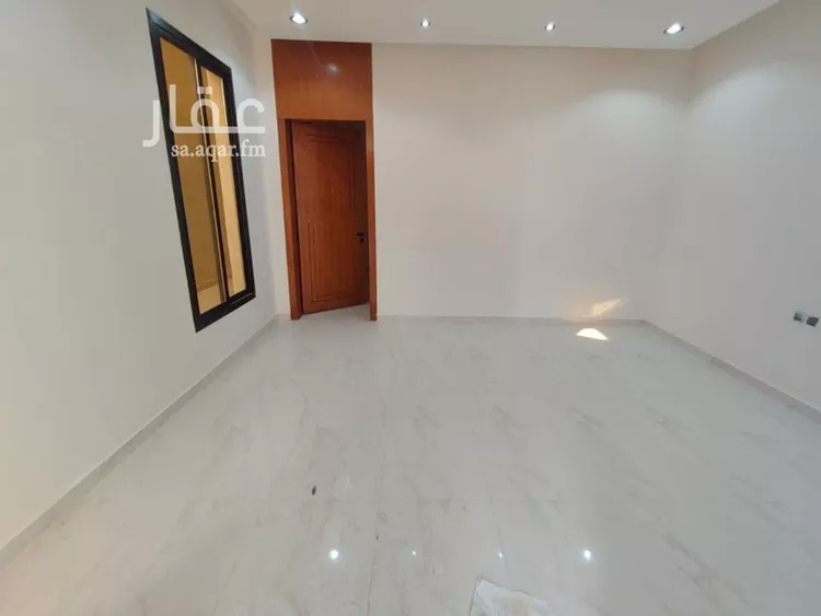 فيلا للبيع في شارع العزيزيه, حي طيبة, مدينة الرياض, منطقة الرياض صورة 4