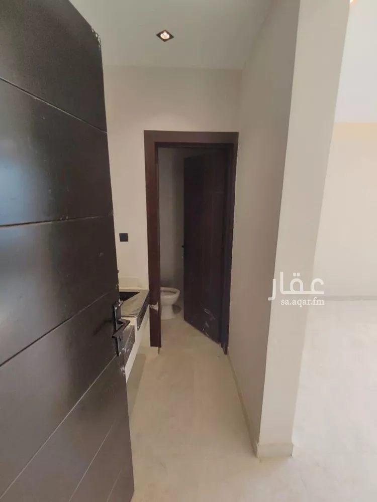 دور للبيع في شارع ابن نعيم, حي طيبة, مدينة الرياض, منطقة الرياض 17