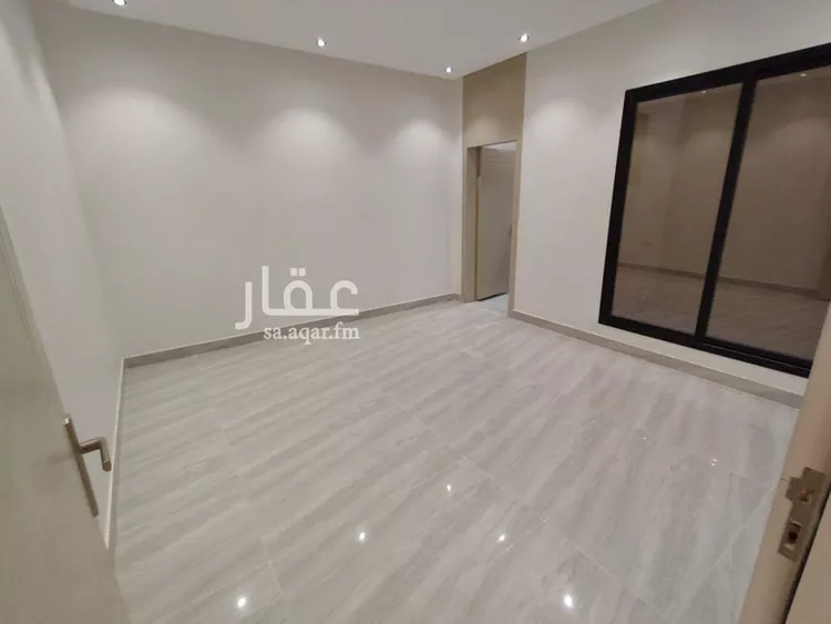 فيلا للبيع في شارع ابن نعيم, حي طيبة, مدينة الرياض, منطقة الرياض صورة 5