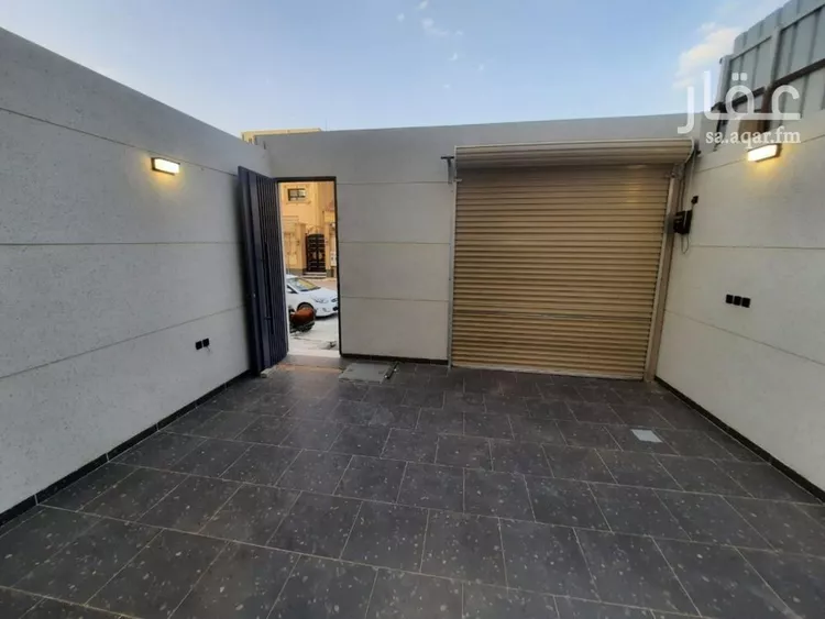 Floor for Sale in Riyadh Al Uraija Al Gharbiyah صورة 2