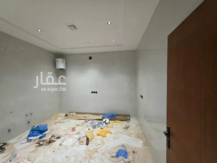 فيلا للبيع في شارع العزيزيه, حي طيبة, مدينة الرياض, منطقة الرياض 9