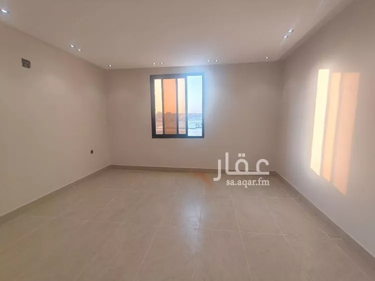 دور للبيع في شارع العزيزيه, حي طيبة, مدينة الرياض, منطقة الرياض صورة 3