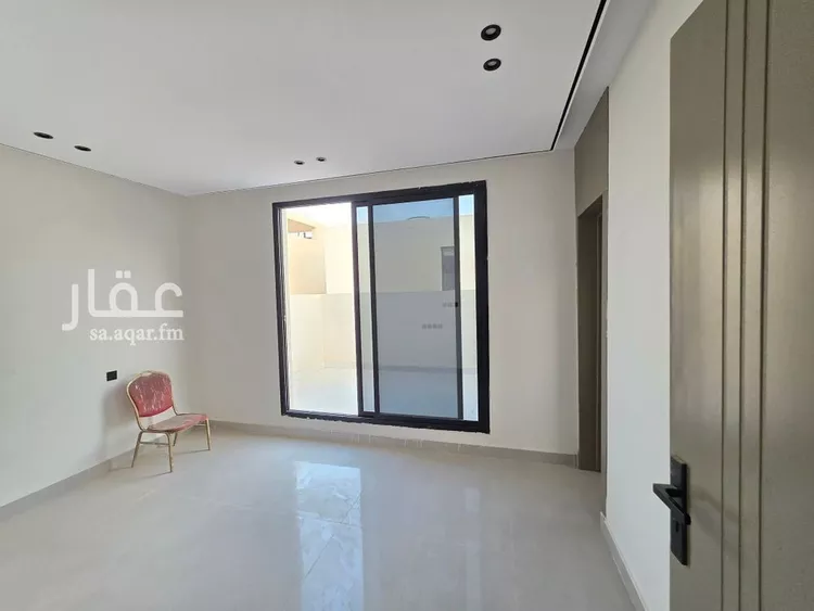 دور للبيع في شارع العزيزيه, حي طيبة, مدينة الرياض, منطقة الرياض 6