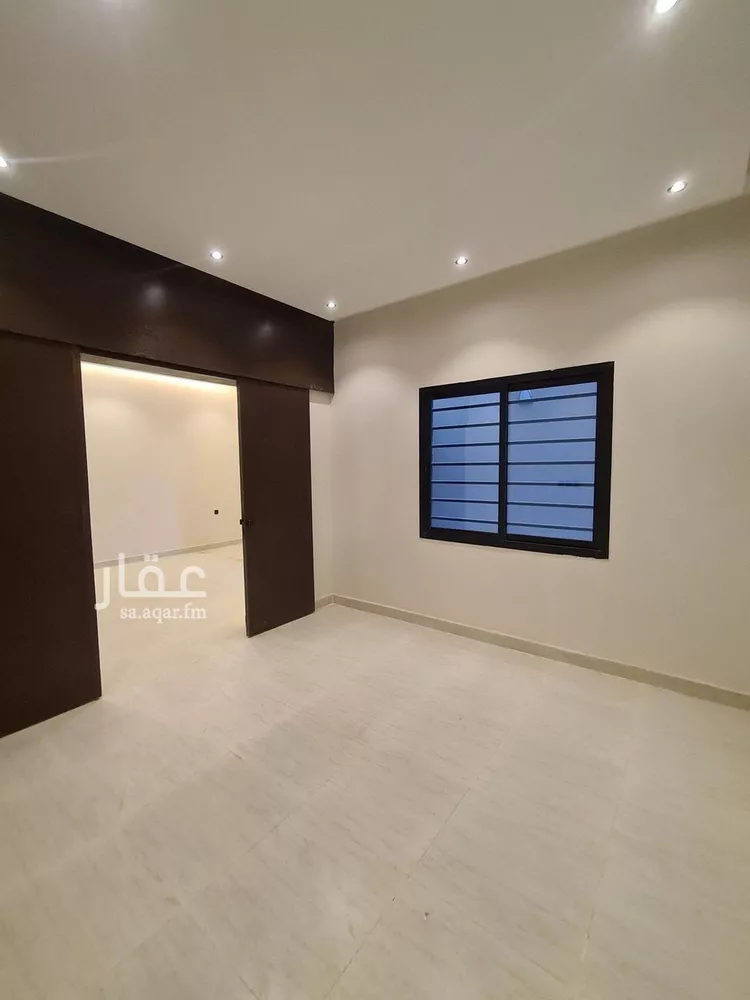 دور للبيع في شارع ابن نعيم, حي طيبة, مدينة الرياض, منطقة الرياض صورة 5