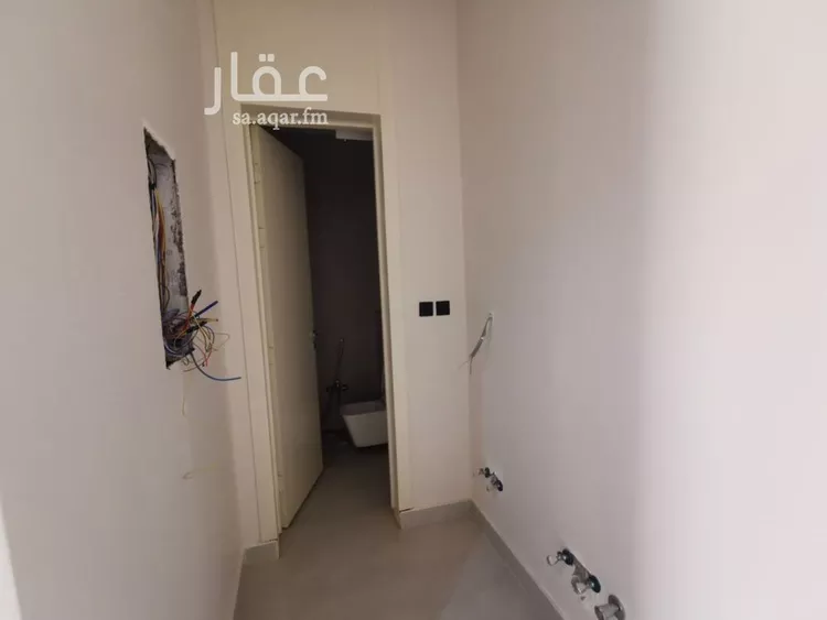 دور للبيع في شارع سليمان بن عبدالملك بن مروان, حي طويق, مدينة الرياض, منطقة الرياض صورة 3