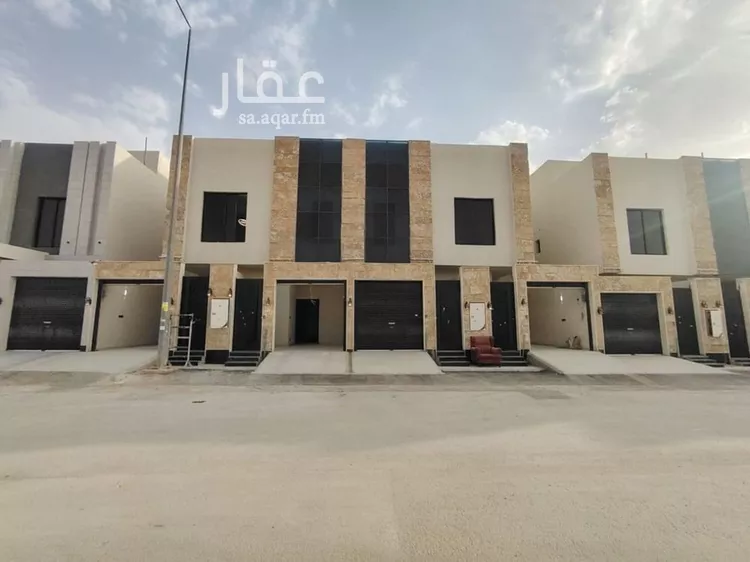 دور للبيع في شارع حامد عبدالحفيظ, حي عكاظ, مدينة الرياض, منطقة الرياض صورة 3