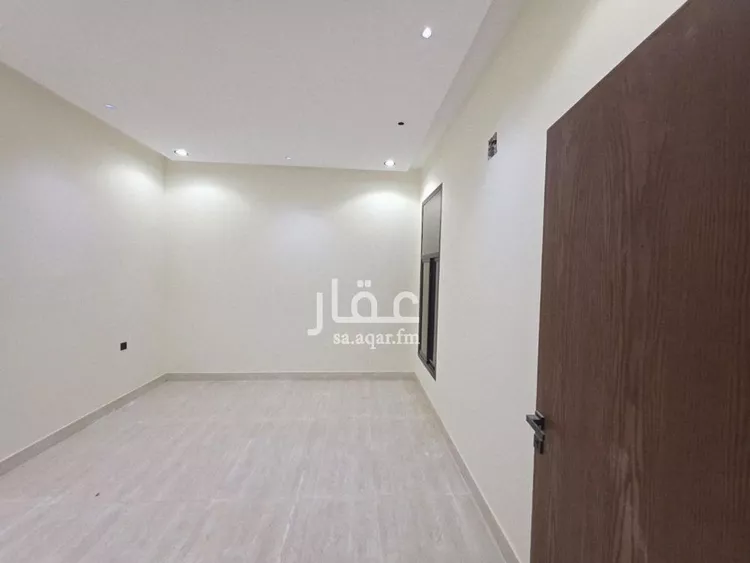 فيلا للبيع في شارع أبي عبدالله النحوي, حي بدر, مدينة الرياض, منطقة الرياض 11