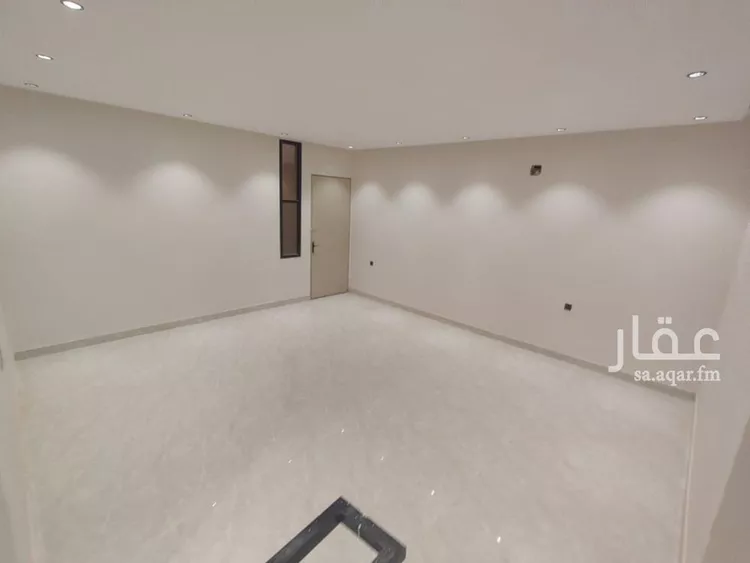 فيلا للبيع في شارع العزيزيه, حي طيبة, مدينة الرياض, منطقة الرياض 8