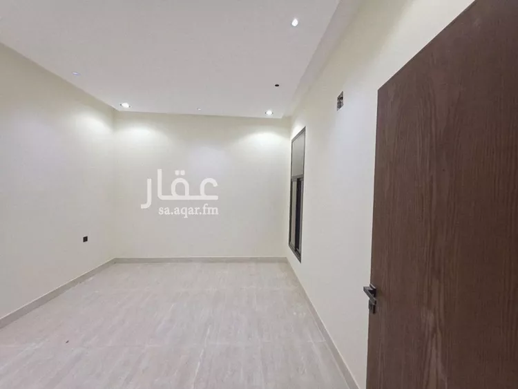 فيلا للبيع في شارع جنادة الهروي, حي بدر, مدينة الرياض, منطقة الرياض صورة 4