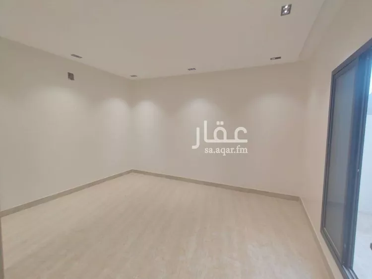 فيلا للبيع في شارع ابن نعيم, حي طيبة, مدينة الرياض, منطقة الرياض صورة 3