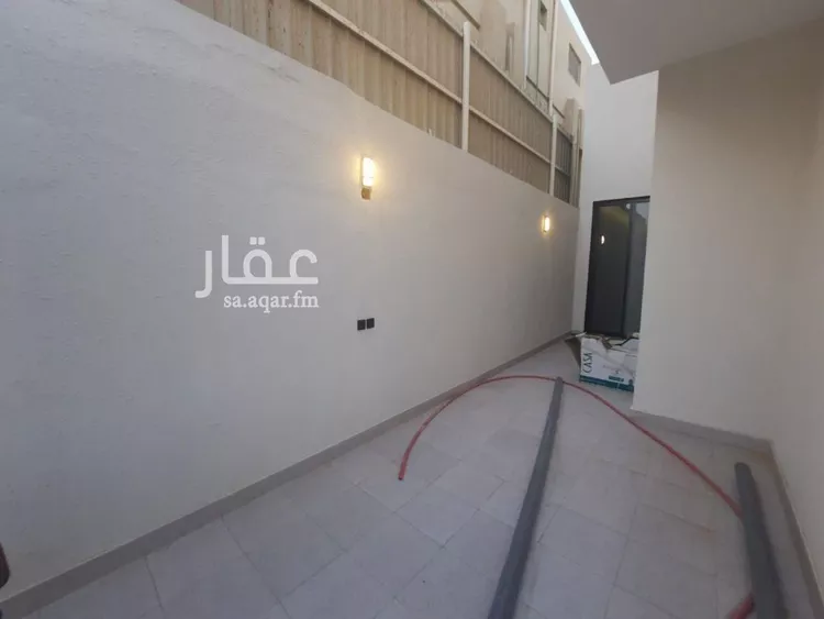 Floor for Sale in Riyadh Al Uraija Al Gharbiyah 6