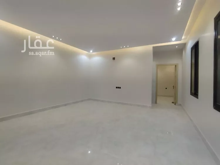 فيلا للبيع في شارع العزيزيه, حي طيبة, مدينة الرياض, منطقة الرياض 8