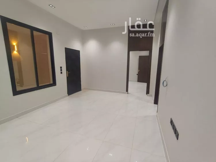 دور للبيع في شارع العزيزيه, حي طيبة, مدينة الرياض, منطقة الرياض 7