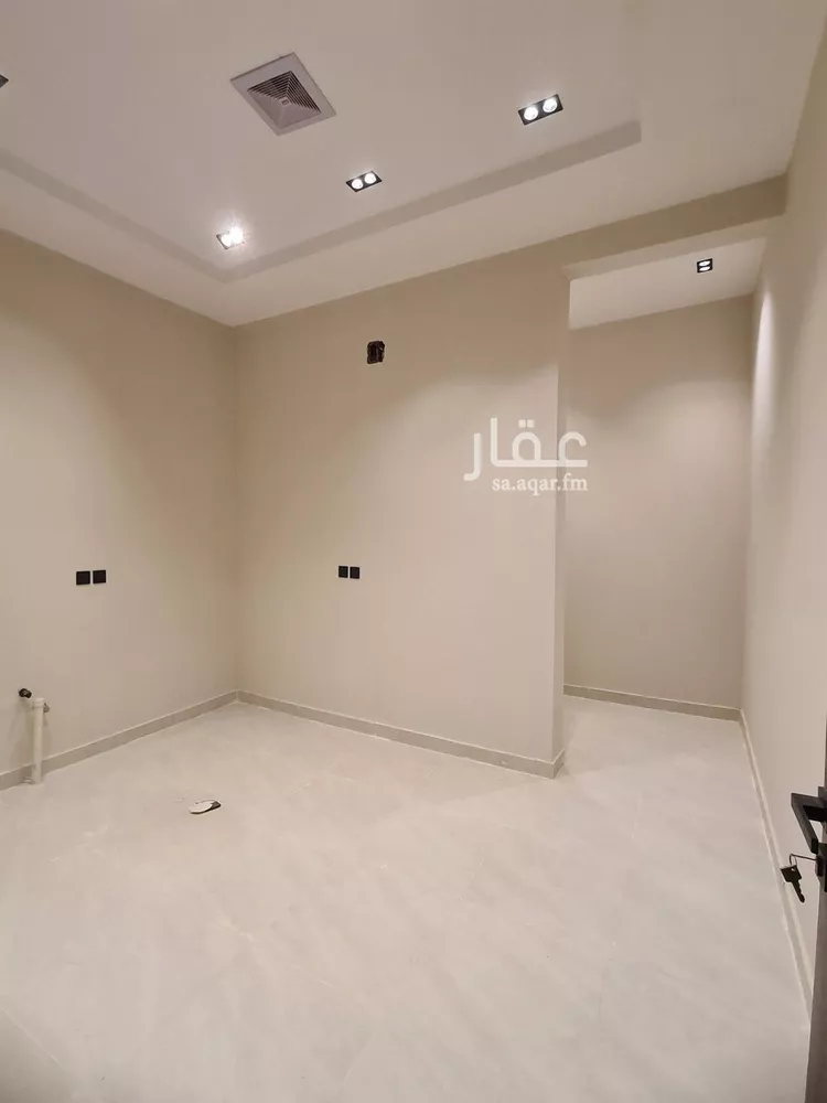 فيلا للبيع في شارع العزيزيه, حي طيبة, مدينة الرياض, منطقة الرياض 10