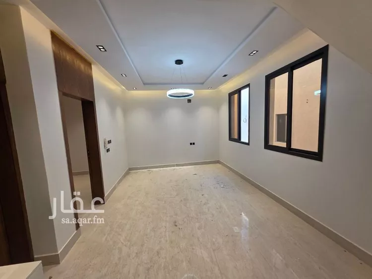 فيلا للبيع في شارع العزيزيه, حي طيبة, مدينة الرياض, منطقة الرياض 8