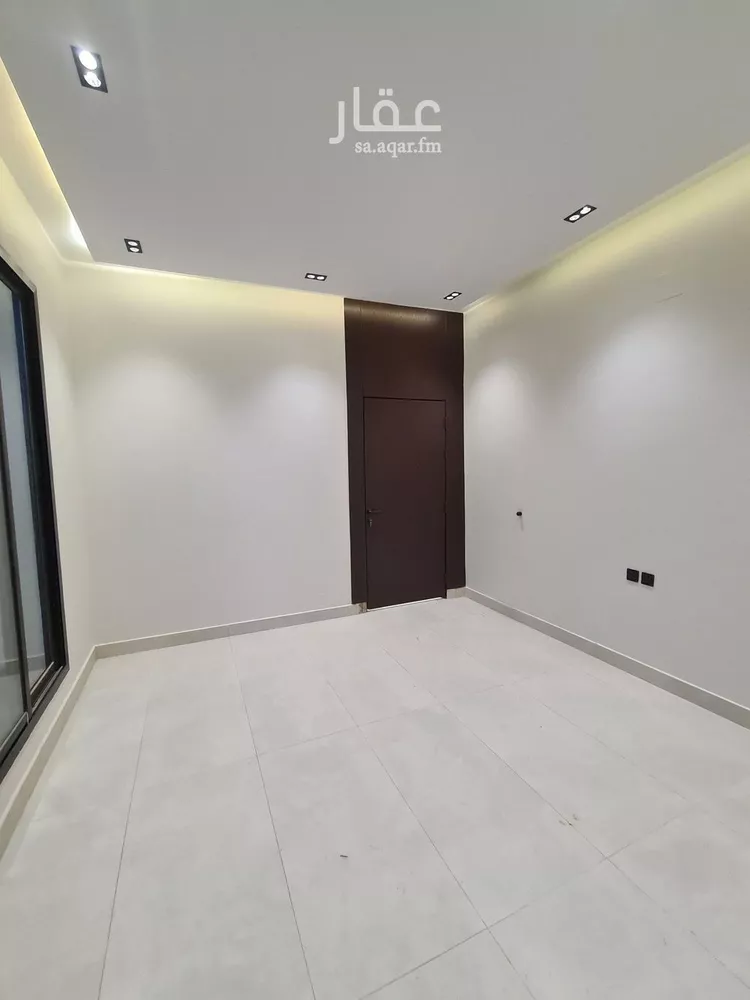 فيلا للبيع في شارع العزيزيه, حي طيبة, مدينة الرياض, منطقة الرياض 6