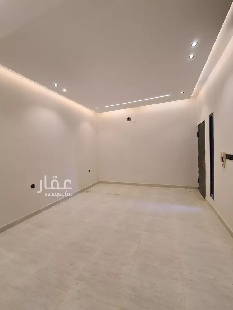 فيلا للبيع في شارع ابن نعيم, حي طيبة, مدينة الرياض, منطقة الرياض 6