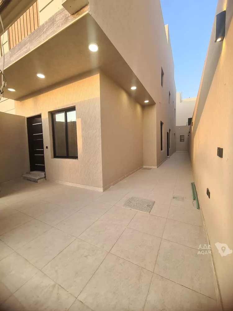 دور للبيع في شارع العزيزيه, حي طيبة, مدينة الرياض, منطقة الرياض صورة 2