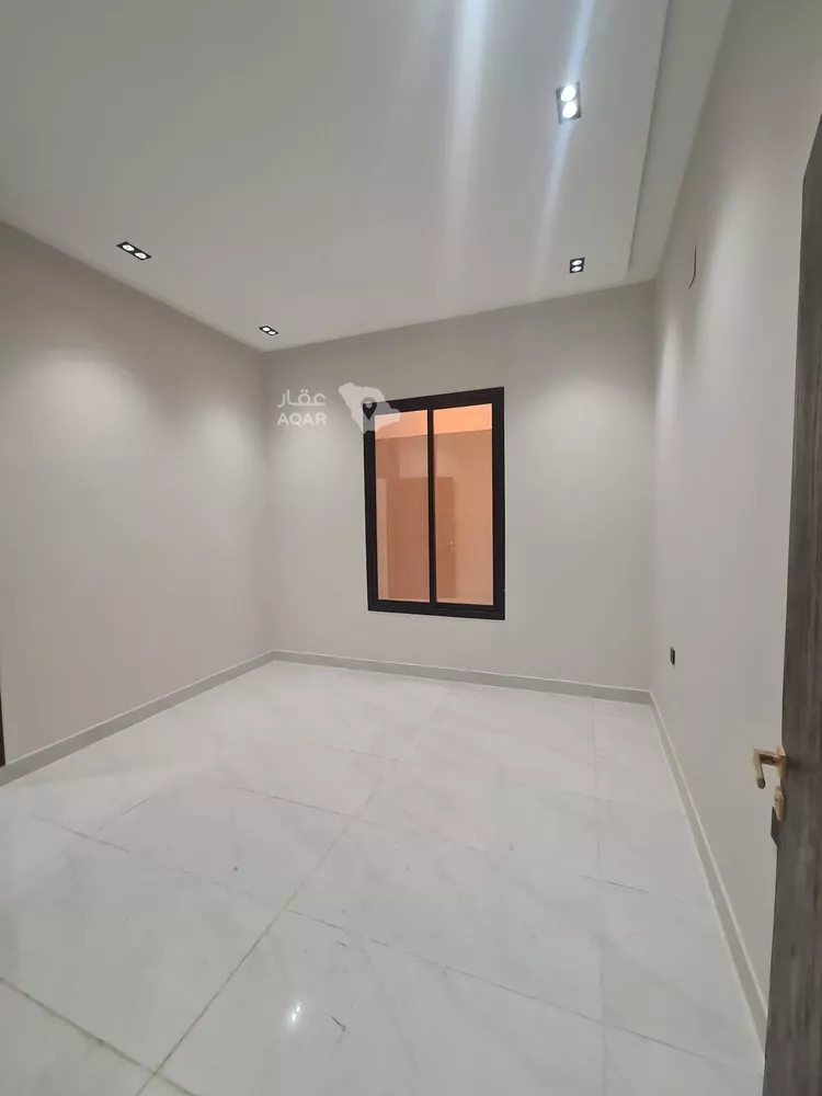 دور للبيع في شارع العزيزيه, حي طيبة, مدينة الرياض, منطقة الرياض صورة 5