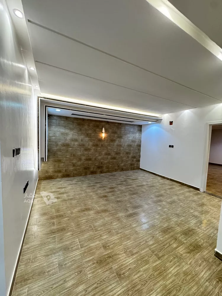 Villa for Sale in Riyadh Tuwaiq 12