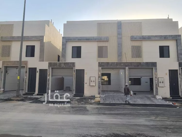فيلا للبيع في شارع حامد عبدالحفيظ, حي عكاظ, مدينة الرياض, منطقة الرياض صورة 3