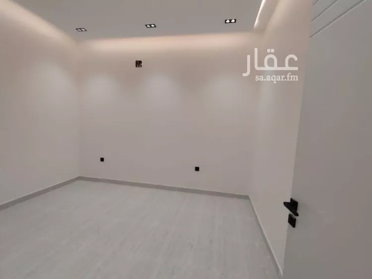 دور للبيع في شارع الامام مسلم, حي بدر, مدينة الرياض, منطقة الرياض صورة 4