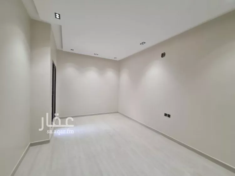 دور للبيع في شارع محمد بن إسحاق المدني, حي بدر, مدينة الرياض, منطقة الرياض صورة 4