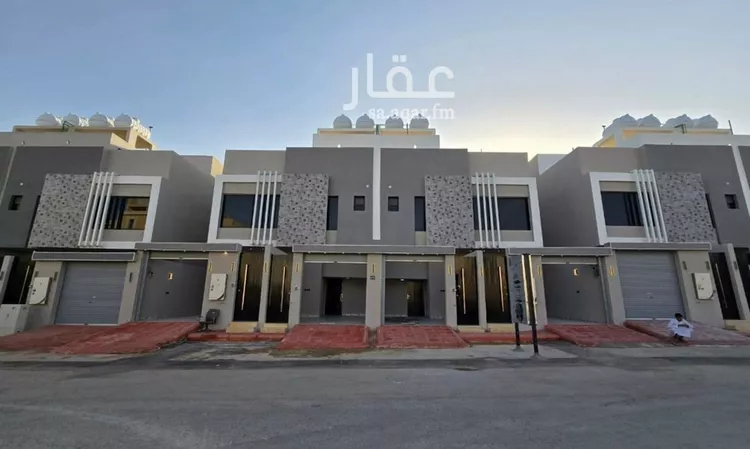 فيلا للبيع في شارع العزيزيه, حي طيبة, مدينة الرياض, منطقة الرياض 15